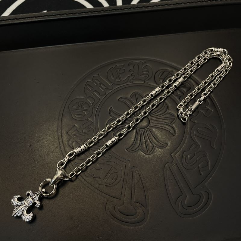 Ch*0me He**ts necklaces